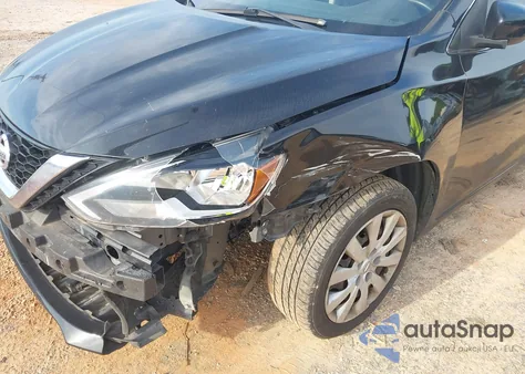 2018 Nissan Sentra S из США, поврежденный, VIN 3N1AB7AP4JY332052